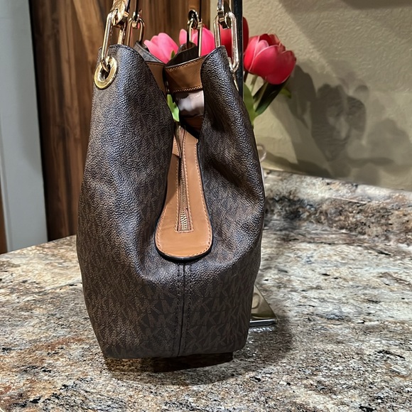 Michael Kors EUC Raven Logo Shoulder Bag Brown Gold - Picture 4 of 12